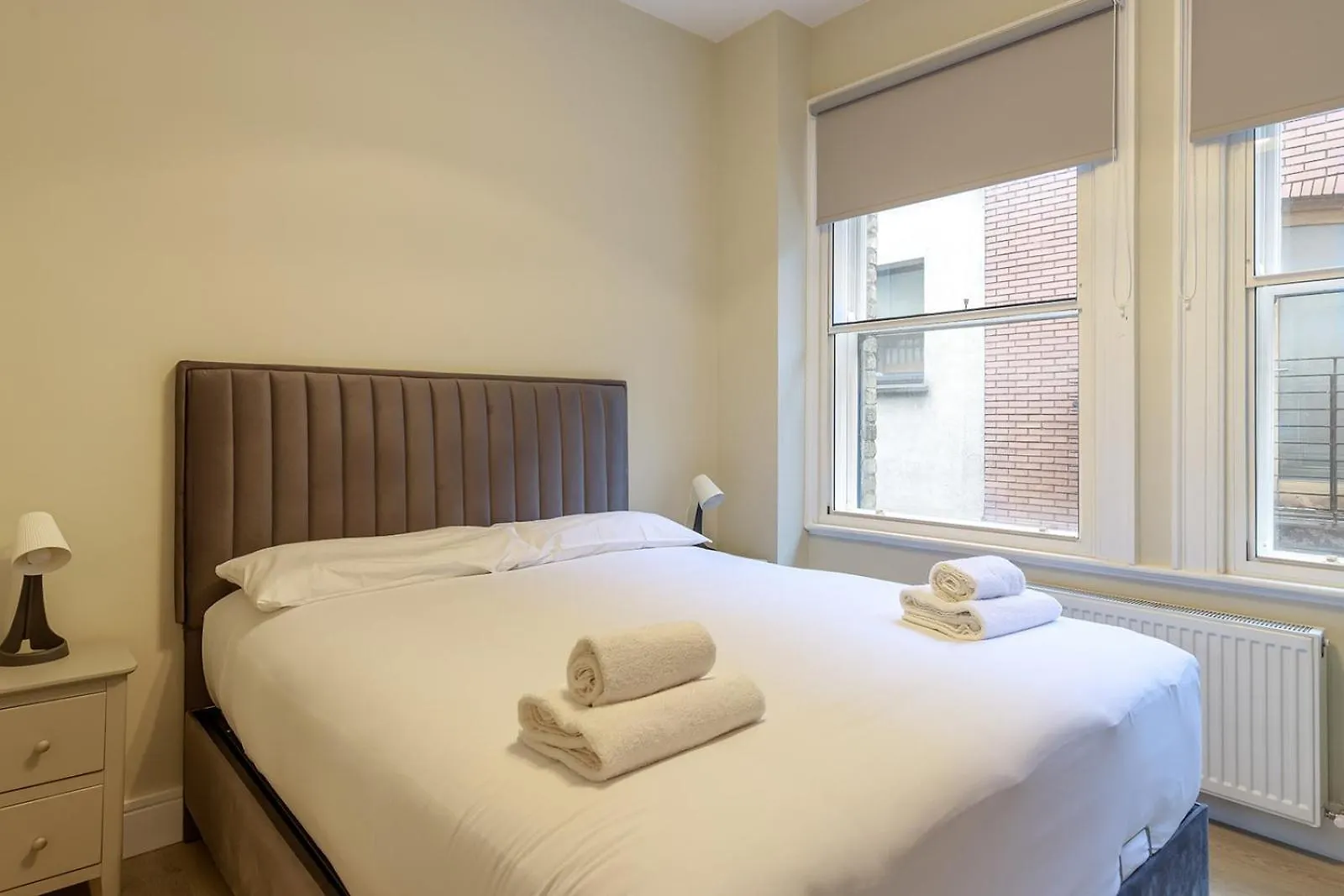 Dublin Castle Suites 0*,
